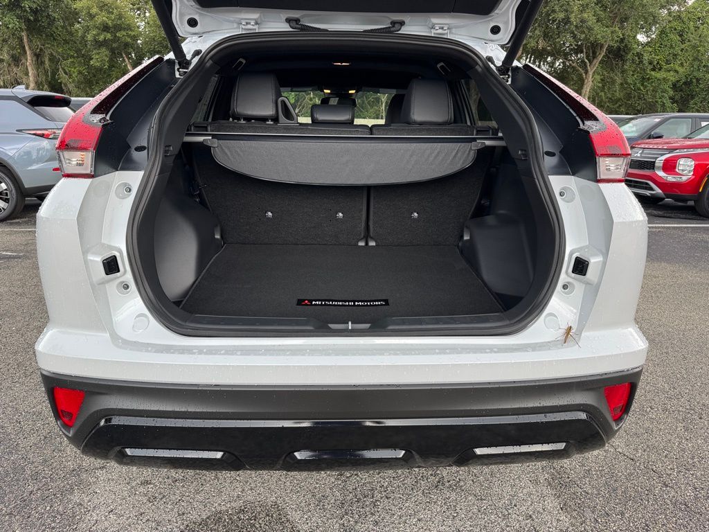 2025 Mitsubishi Eclipse Cross SEL photo 11