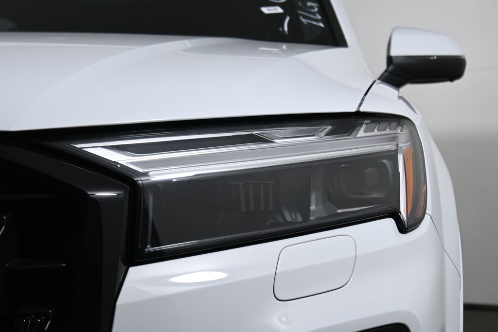 Thumbnail: 2026 Audi Q7 - 10