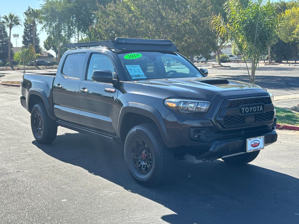 Thumbnail: 2019 Toyota Tacoma - 3