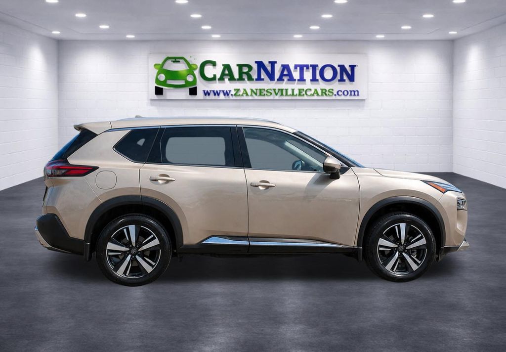 Photo 3 of 2021 Nissan Rogue Platinum