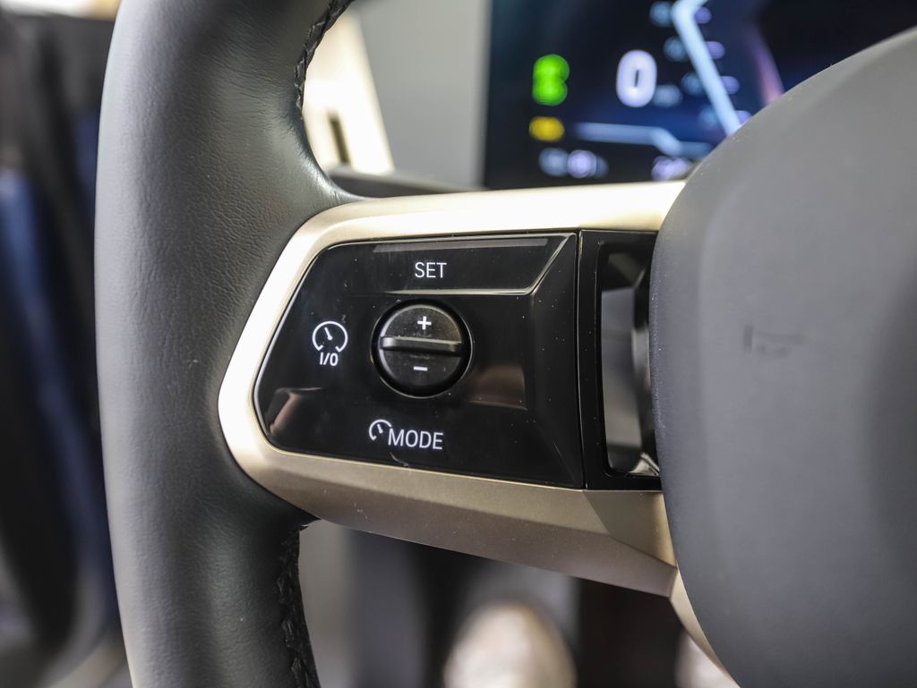 Thumbnail: 2025 BMW iX - 12