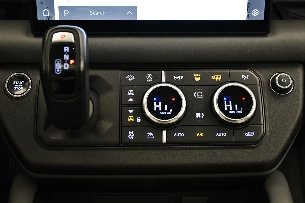 Thumbnail: 2023 Land Rover Defender - 29