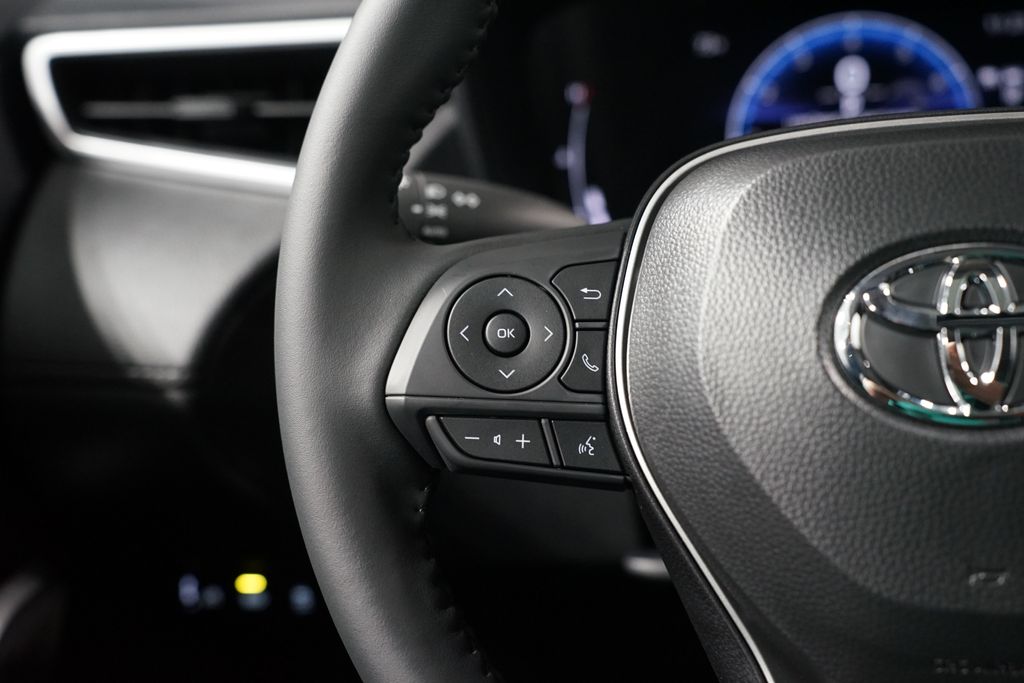 Thumbnail: 2026 Toyota Corolla Cross - 14