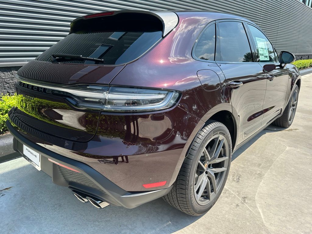 Thumbnail: 2026 Porsche Macan - 10