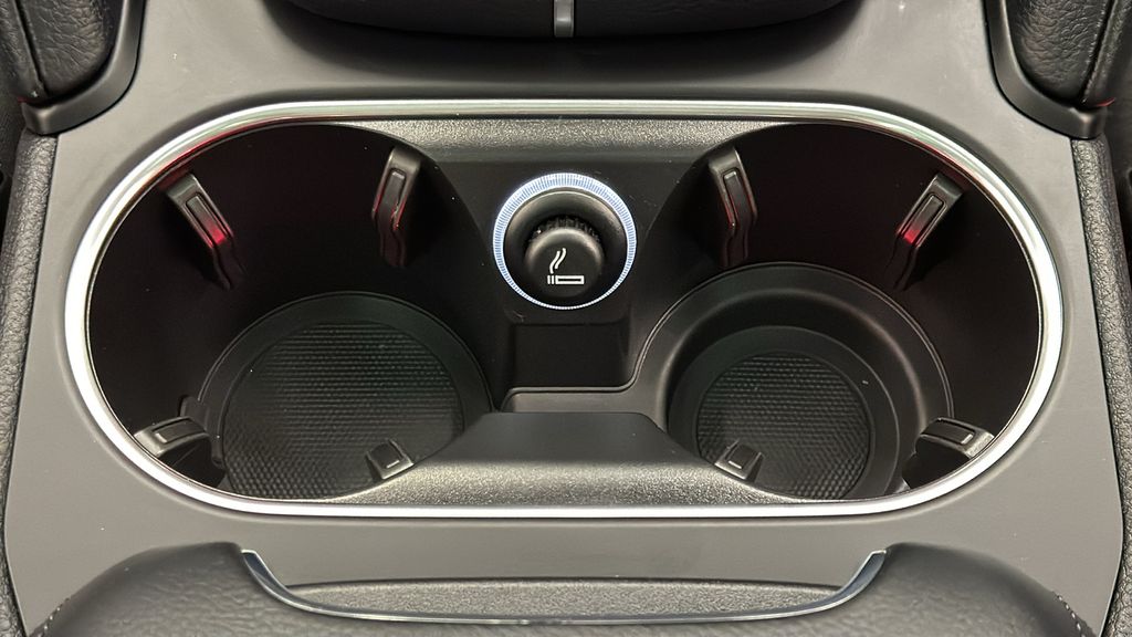 2023 Porsche   29