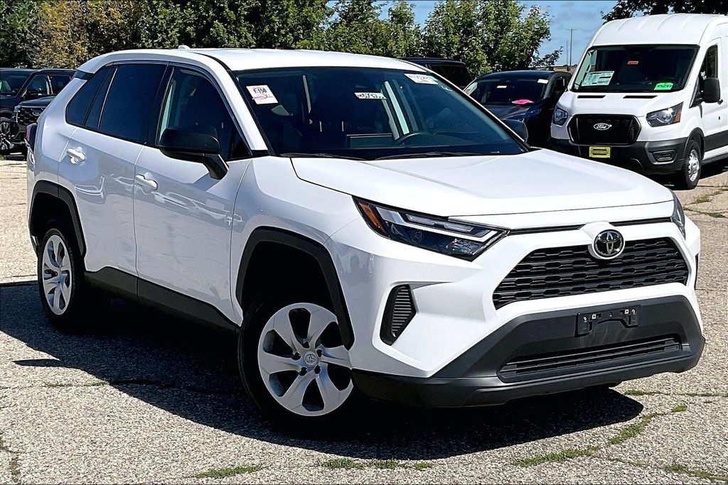 2025 Toyota RAV4 LE AWD