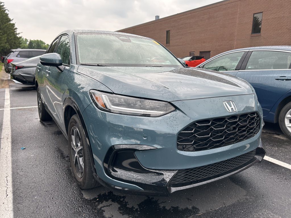 2023 Honda HR-V EX-L 4