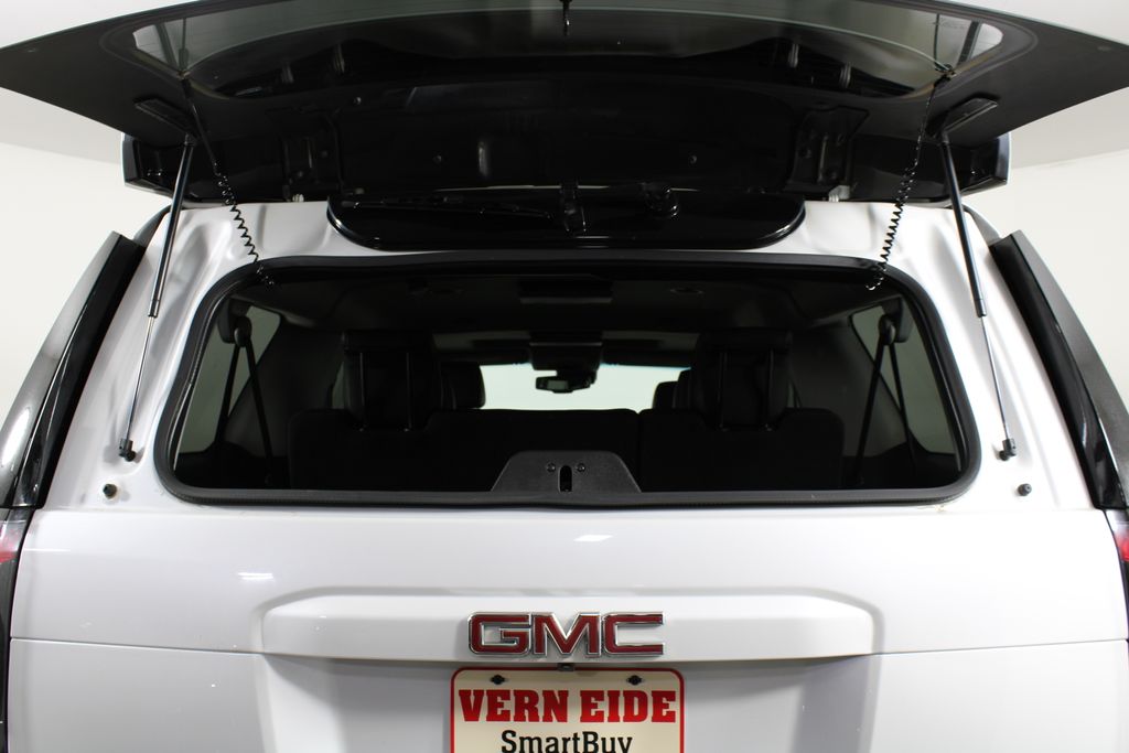 Used 2018 GMC Yukon XL for sale in 