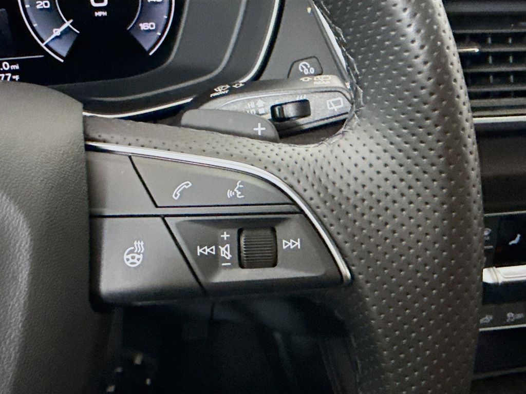 Thumbnail: 2025 Audi Q5 - 12