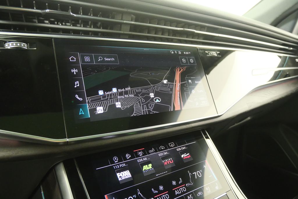 Thumbnail: 2019 Audi Q8 - 25