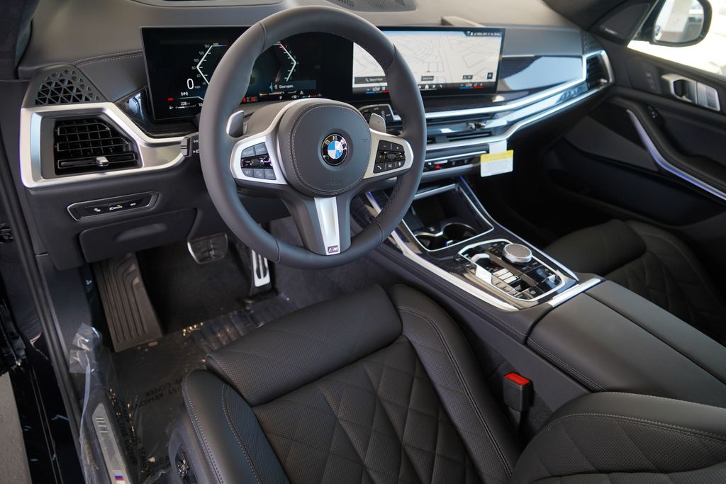 Thumbnail: 2027 BMW X7 - 12