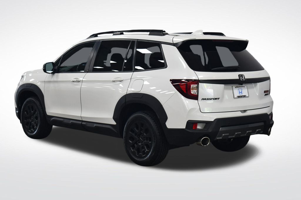Thumbnail: 2022 Honda Passport - 3