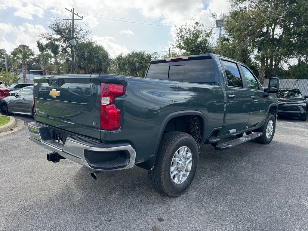 2025 Chevrolet Silverado 2500HD LT 8