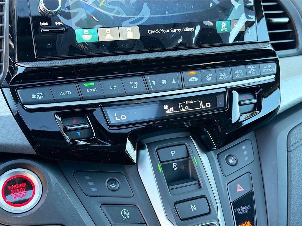 Thumbnail: 2026 Honda Odyssey - 10