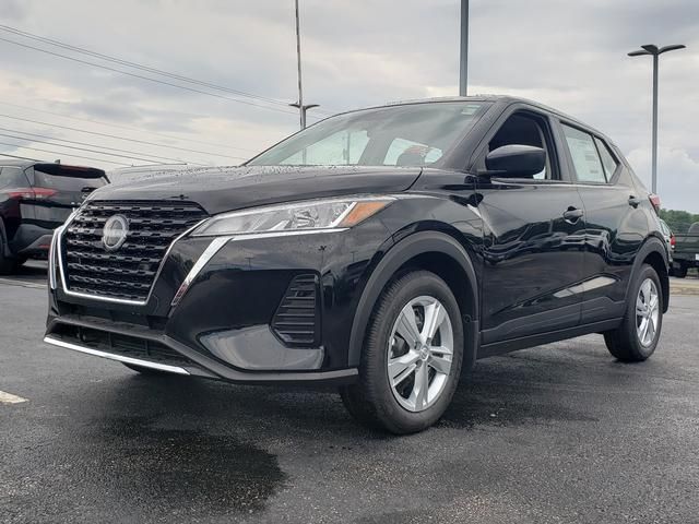 new 2025 Nissan Kicks Play car, priced at $21,149