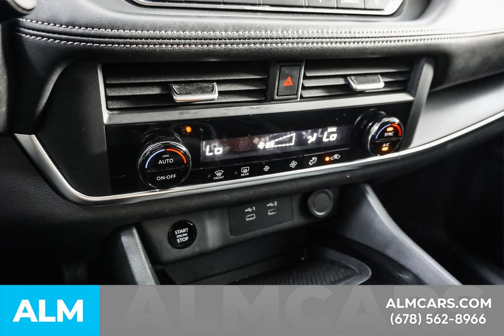 Used 2024 Blue Nissan SV image 38