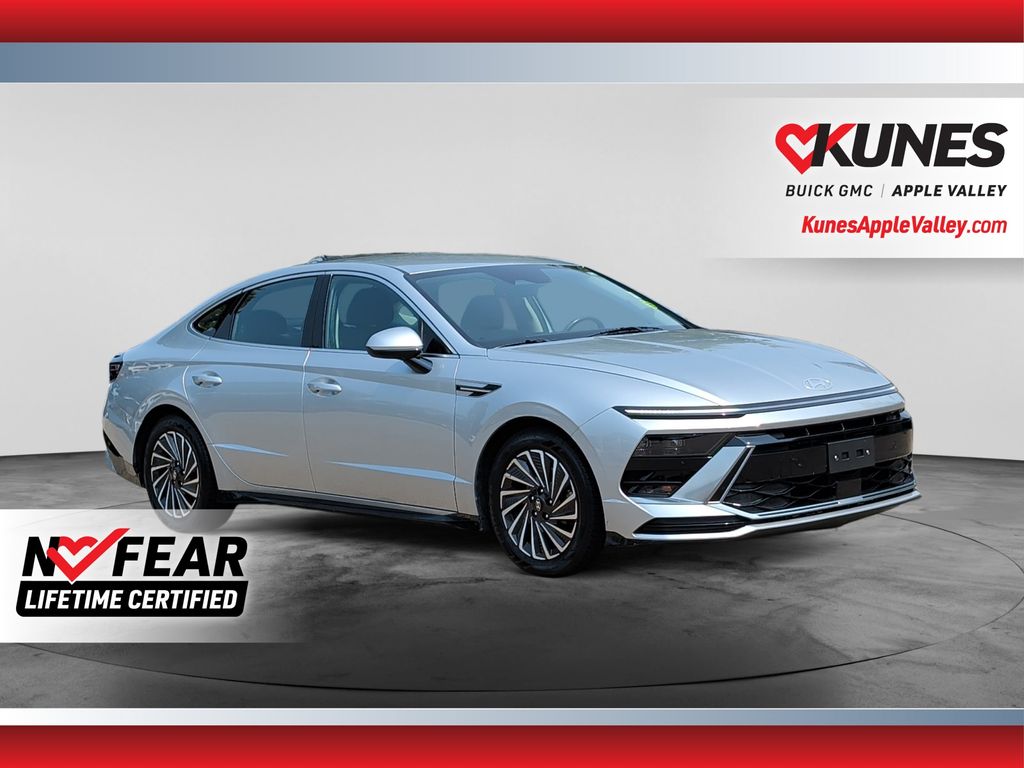 Aero Silver 2025 Hyundai Sonata Hybrid Sedan Front-Wheel Drive 6-Speed Automatic