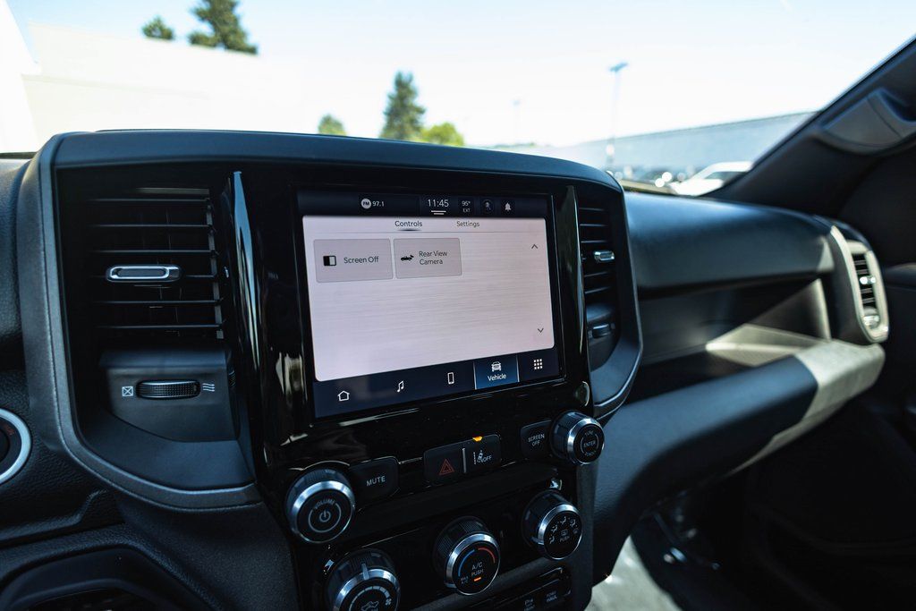 2026 Ram 1500 Tradesman thumbnail 15