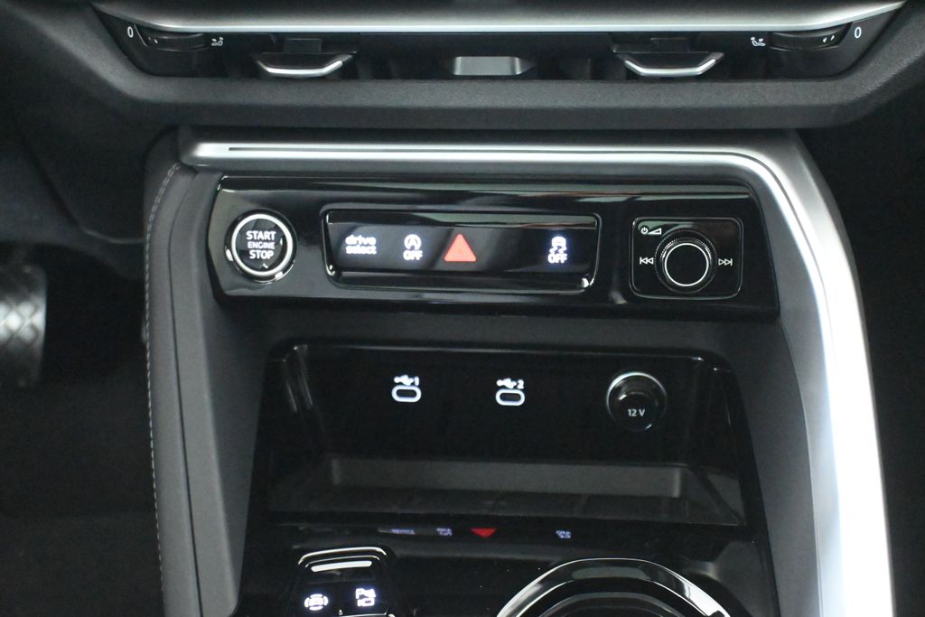 Thumbnail: 2025 Audi Q5 - 18