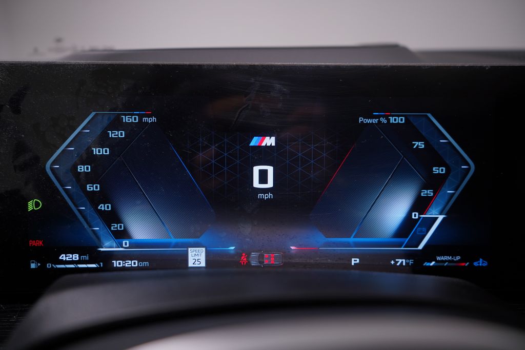 2025 BMW X5 M60i 21