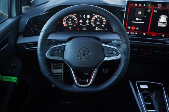 Thumbnail: 2026 Volkswagen Golf - 12