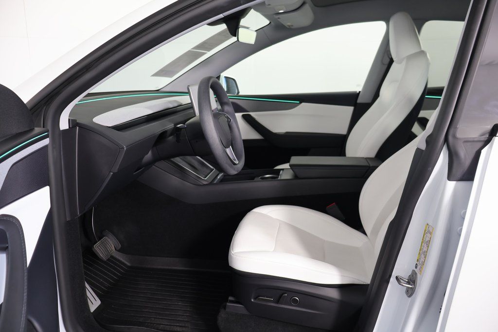 Thumbnail: 2026 Tesla Model Y - 10