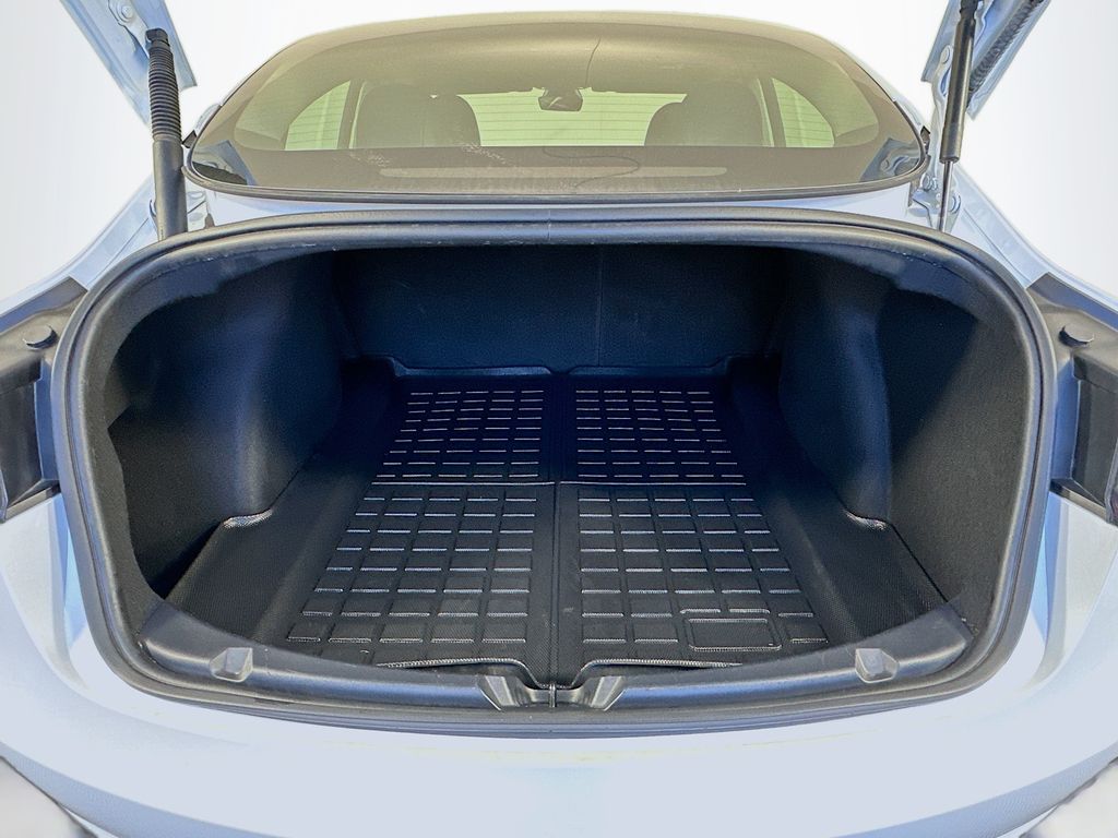 Thumbnail: 2023 Tesla Model 3 - 26