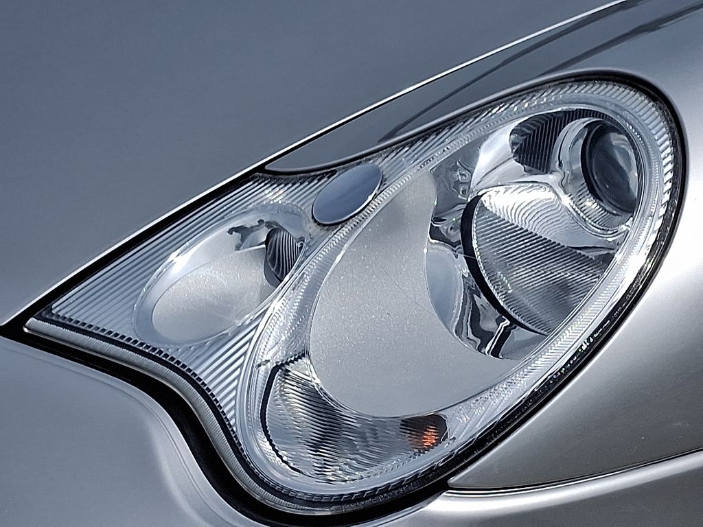 2004 Porsche 911 Carrera 4S 11