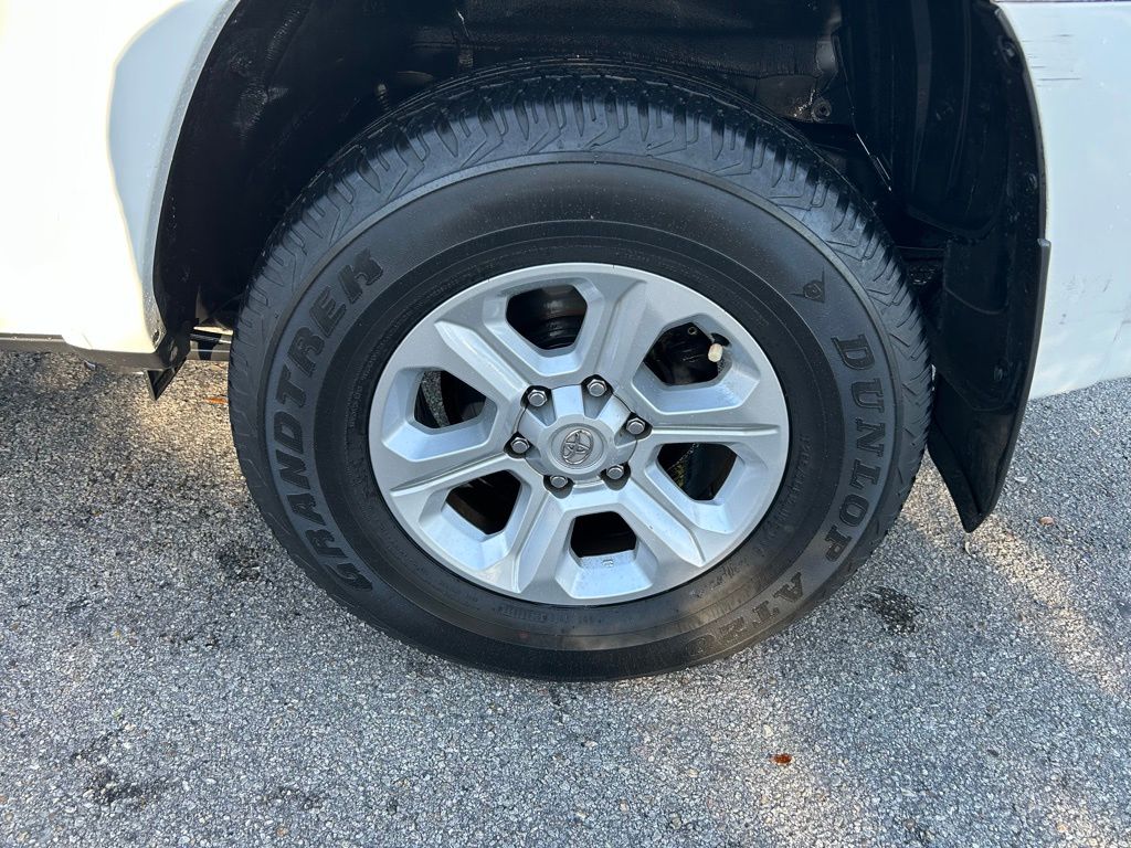 Thumbnail: 2024 Toyota 4Runner - 9