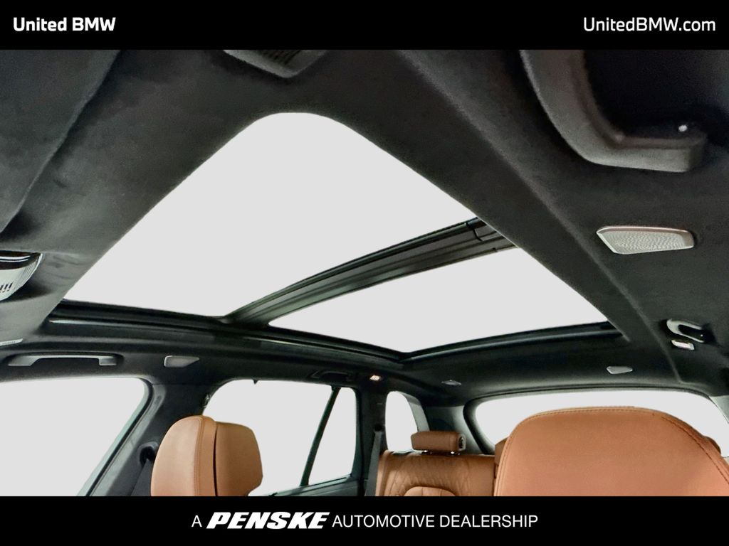 Thumbnail: 2026 BMW X5 - 12