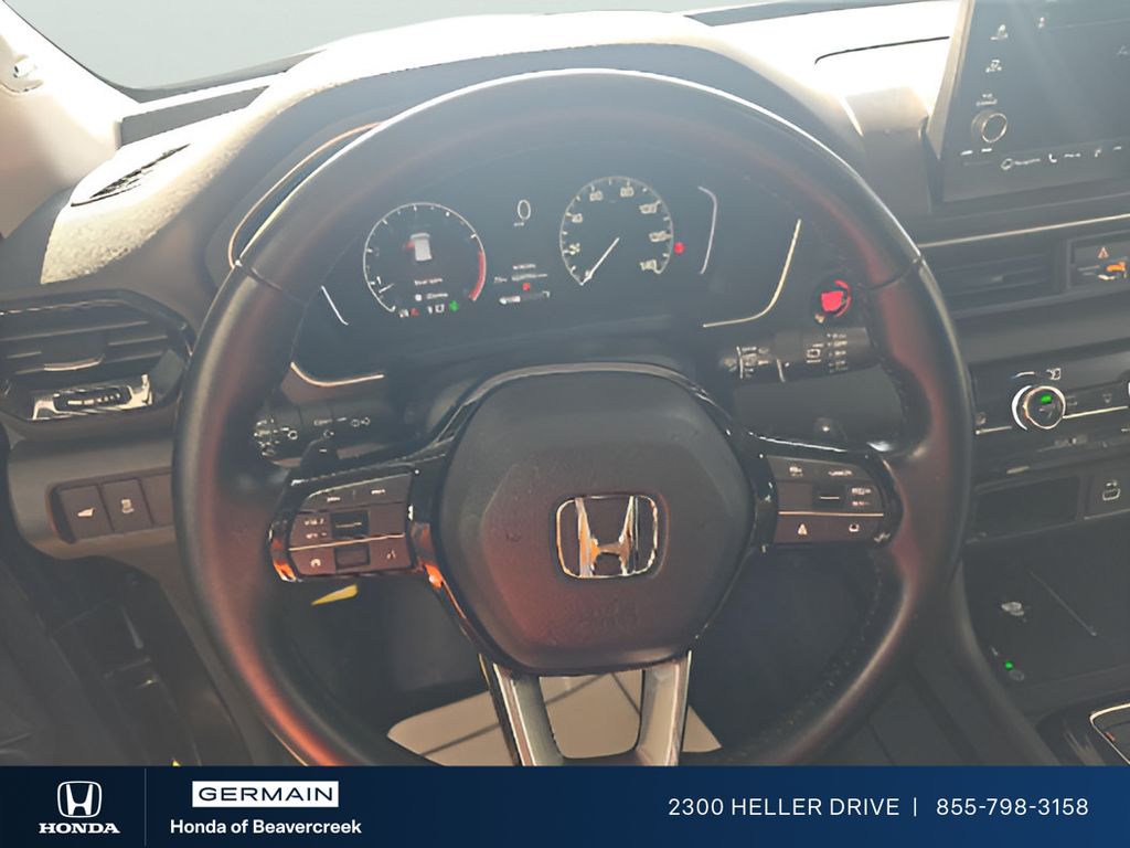Used 2024 Gray Honda Touring image 9