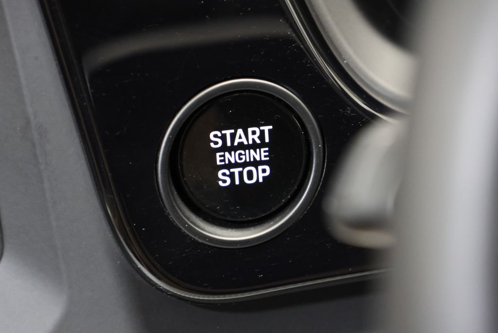 Thumbnail: 2024 Porsche Cayenne - 22