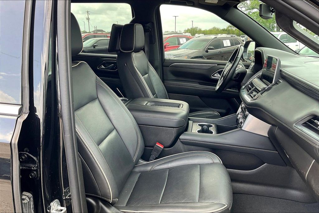 Used 2021 GMC Yukon SLT 4D Sport Utility