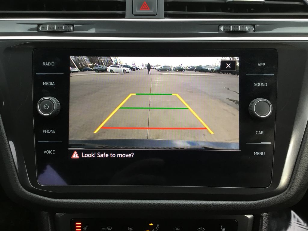 Thumbnail: 2024 Volkswagen Tiguan - 23