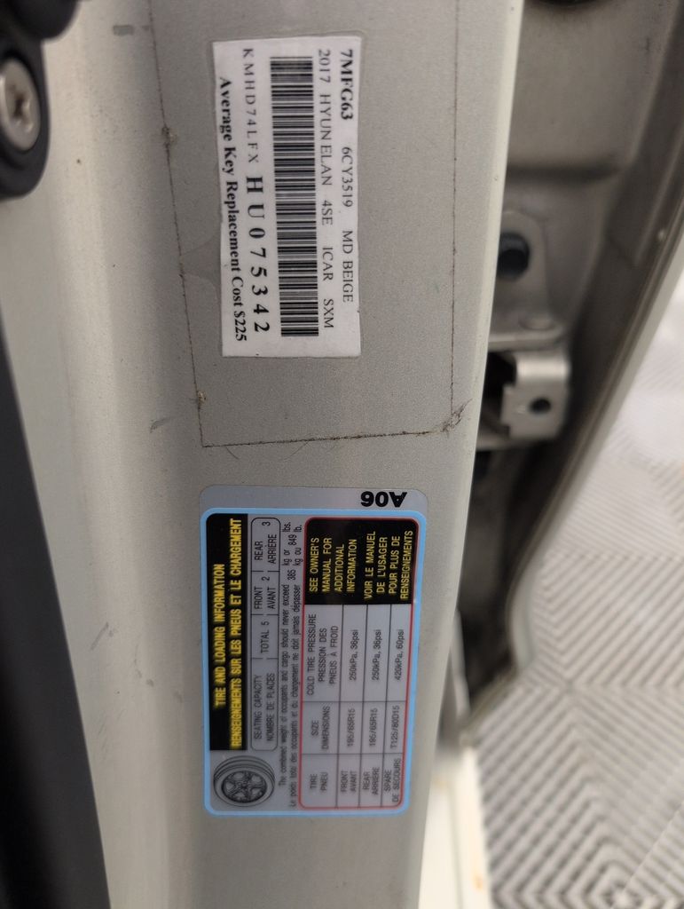 Used 2017 Beige Hyundai SE image 38