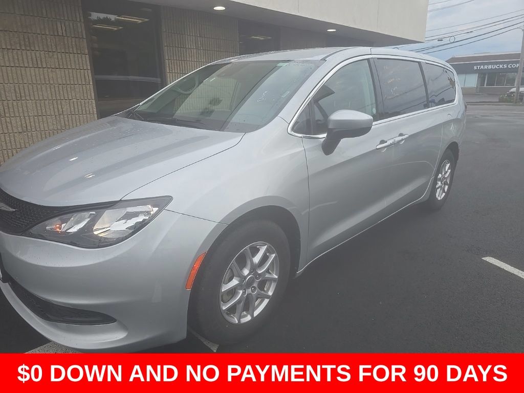 Silver Mist Clearcoat 2023 Chrysler Voyager Minivan Front-Wheel Drive 9-Speed Automatic