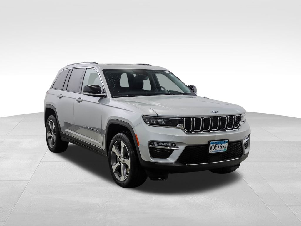 2023 Jeep Grand Cherokee 4xe 7