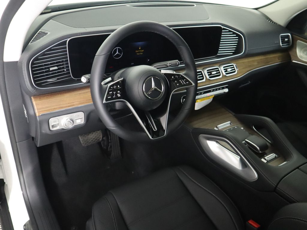 Thumbnail: 2026 Mercedes-Benz GLS - 10