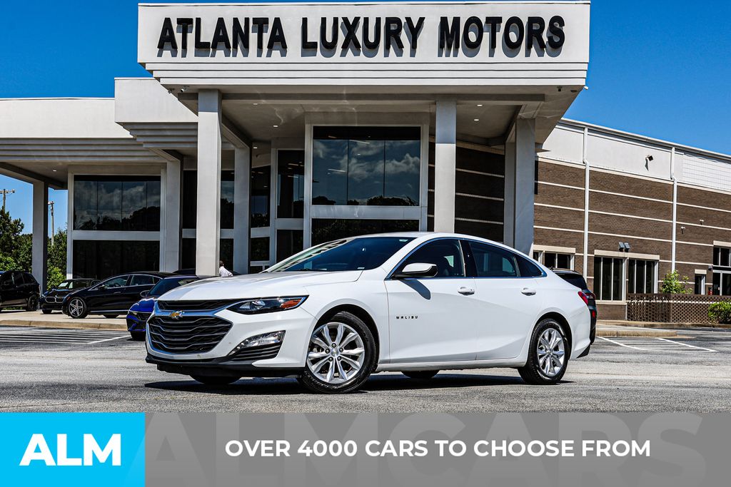 Used 2024 White Chevrolet LT image 3