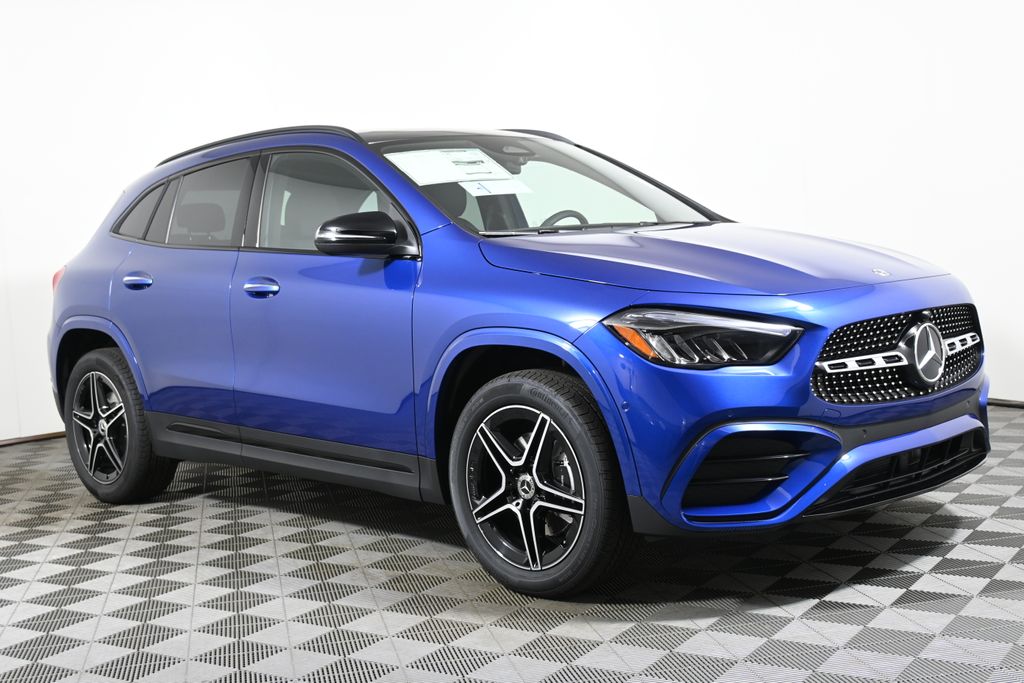 2025 Mercedes-Benz GLA 250 4MATIC 8