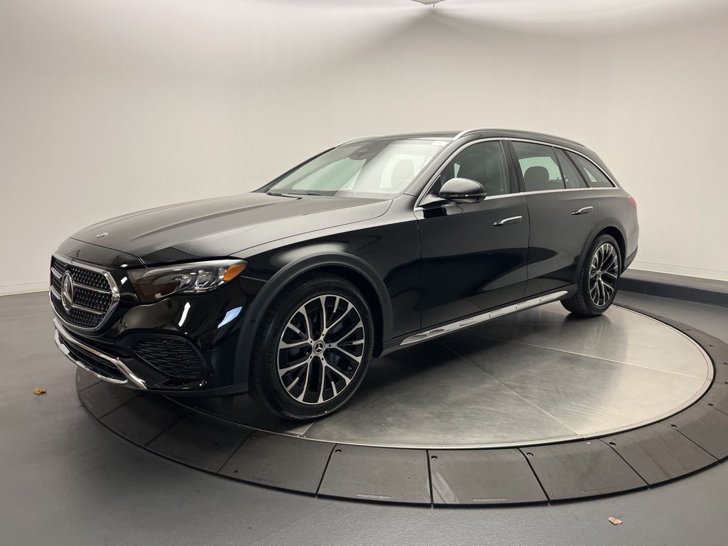 Thumbnail: 2026 Mercedes-Benz E-Class - 3