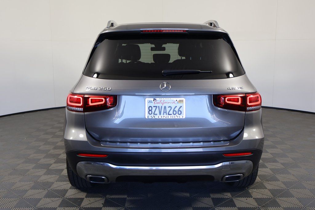 Thumbnail: 2021 Mercedes-Benz GLB - 5