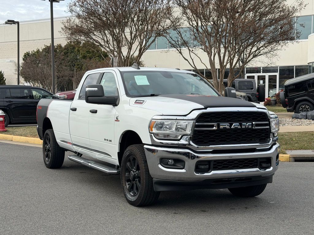 2024 RAM 3500 Big Horn Crew Cab LB 4WD