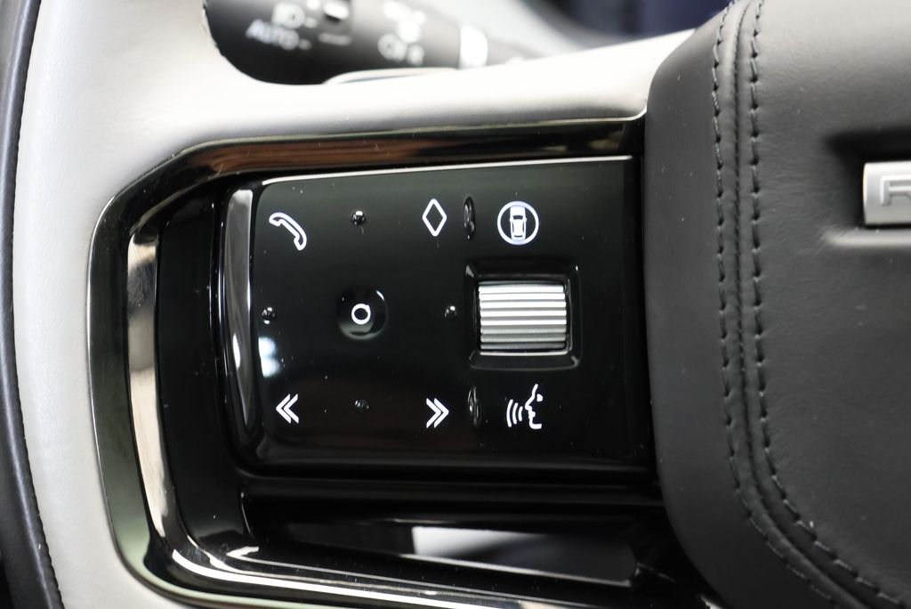 Thumbnail: 2026 Land Rover Range Rover Velar - 17