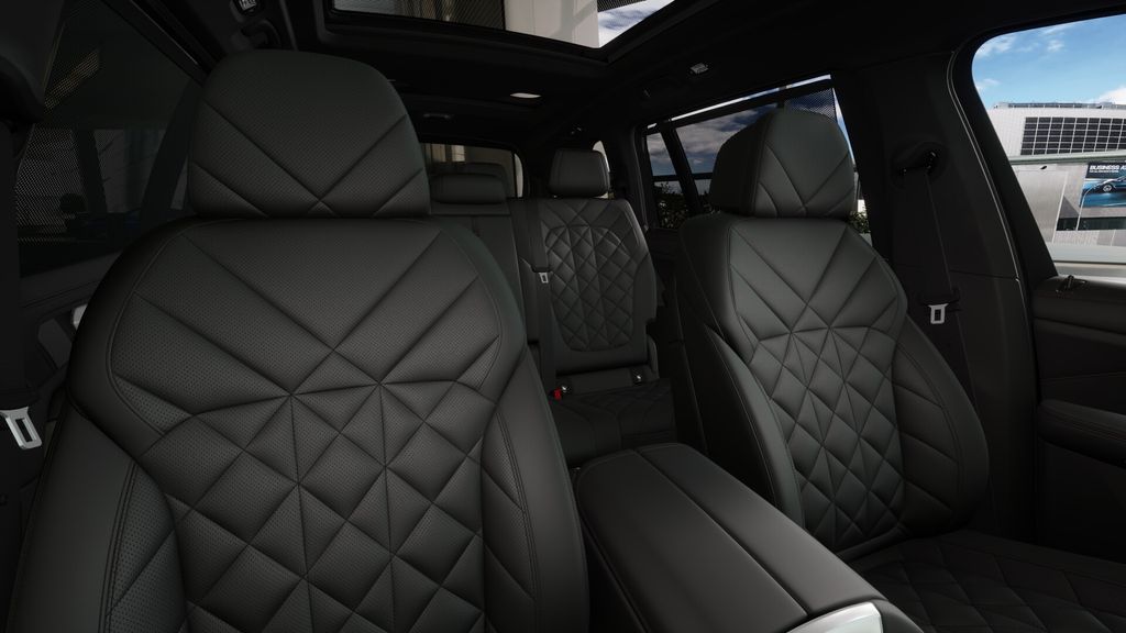 Thumbnail: 2026 BMW X7 - 11