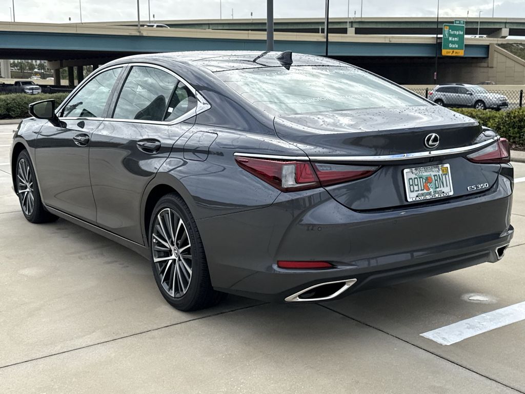 Thumbnail: 2025 Lexus ES - 10