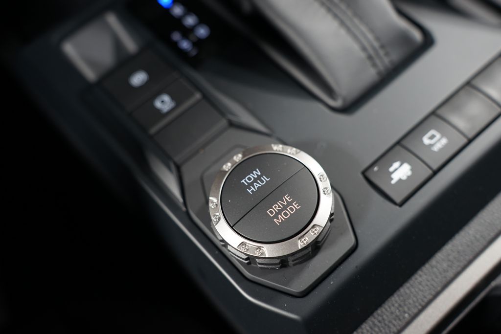 2025 Toyota Tacoma TRD Sport 25