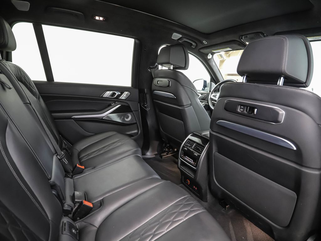 Thumbnail: 2024 BMW X7 - 26