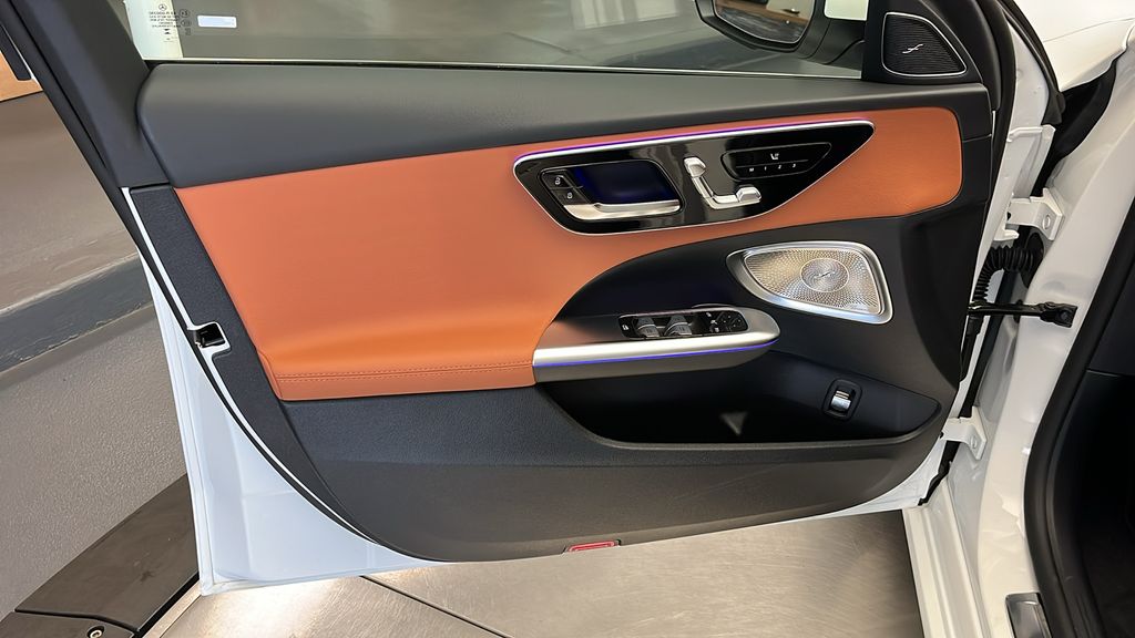 2025 Mercedes-Benz C-Class C 300 11