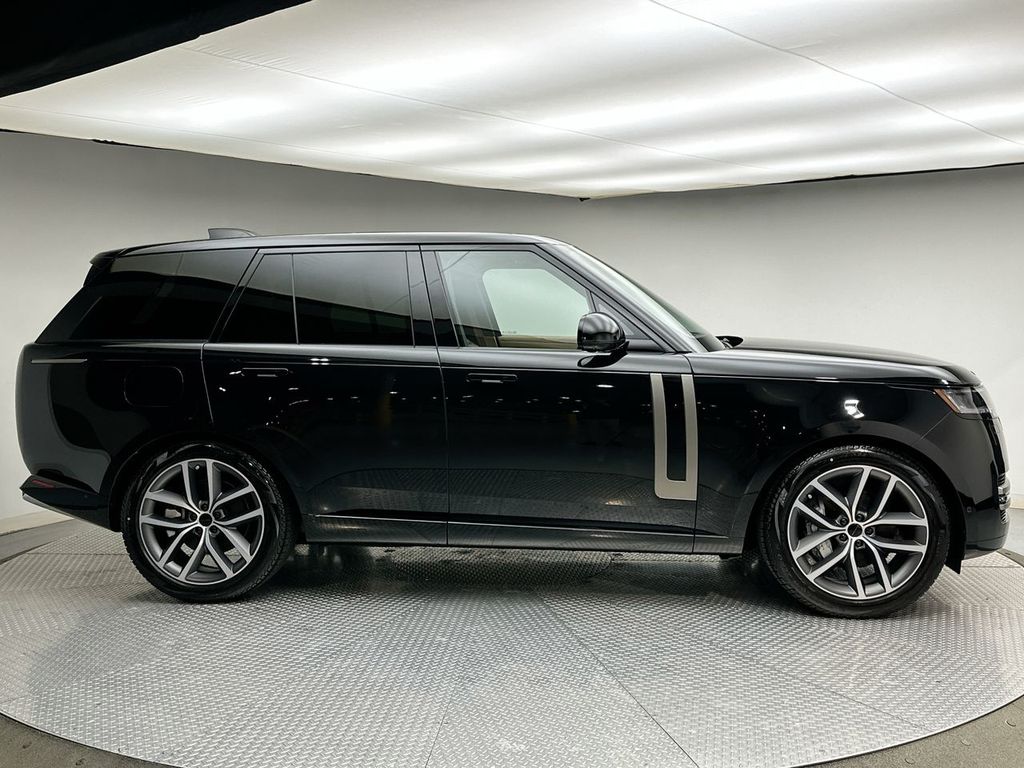 Thumbnail: 2026 Land Rover Range Rover - 12